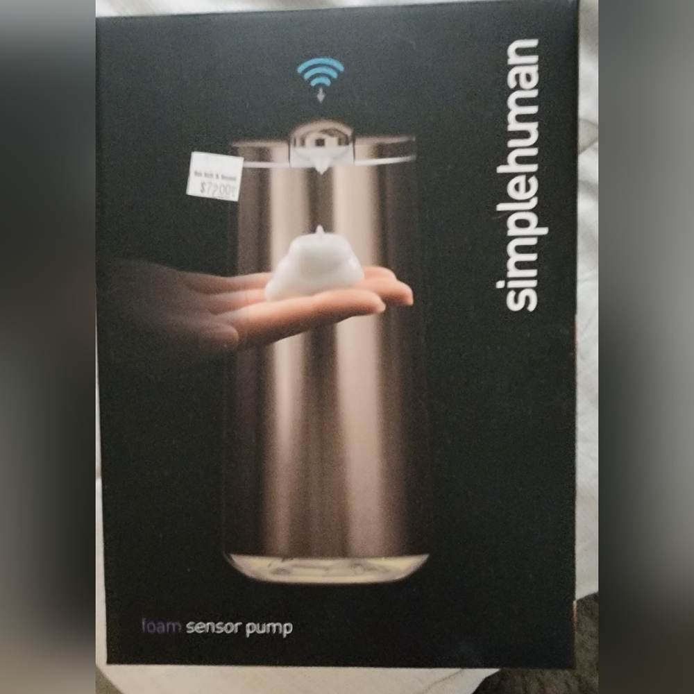 Simple Human sensor soap dispenser Brand new